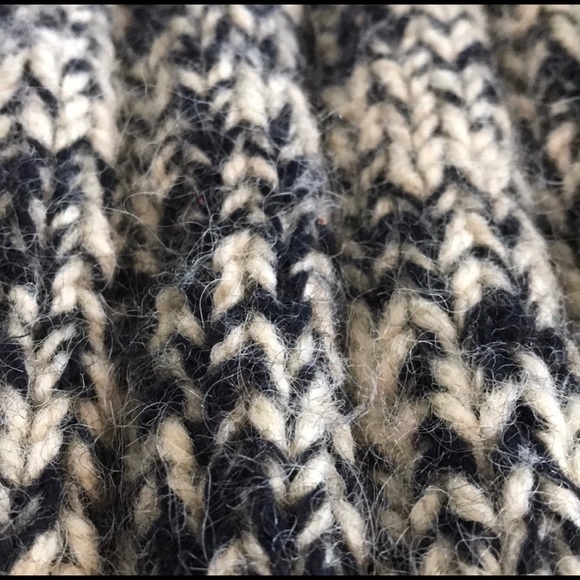 Ralph Lauren Polo Hand Knit Wool Sweater - Picture 3 of 6